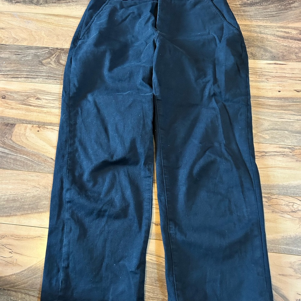 Everlane women’s black straight leg pants